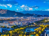 首善之地——日喀则市区.jpg